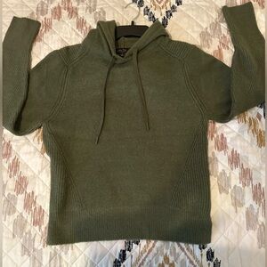 Witty Fox Women's Textured Hoodie Sweater. Green. Size Small. NWOT
